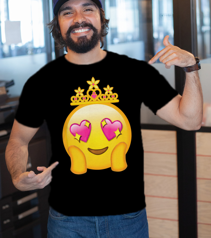Emoticon Queen Heart Eyes Emoji With Crown Princess T-Shirt