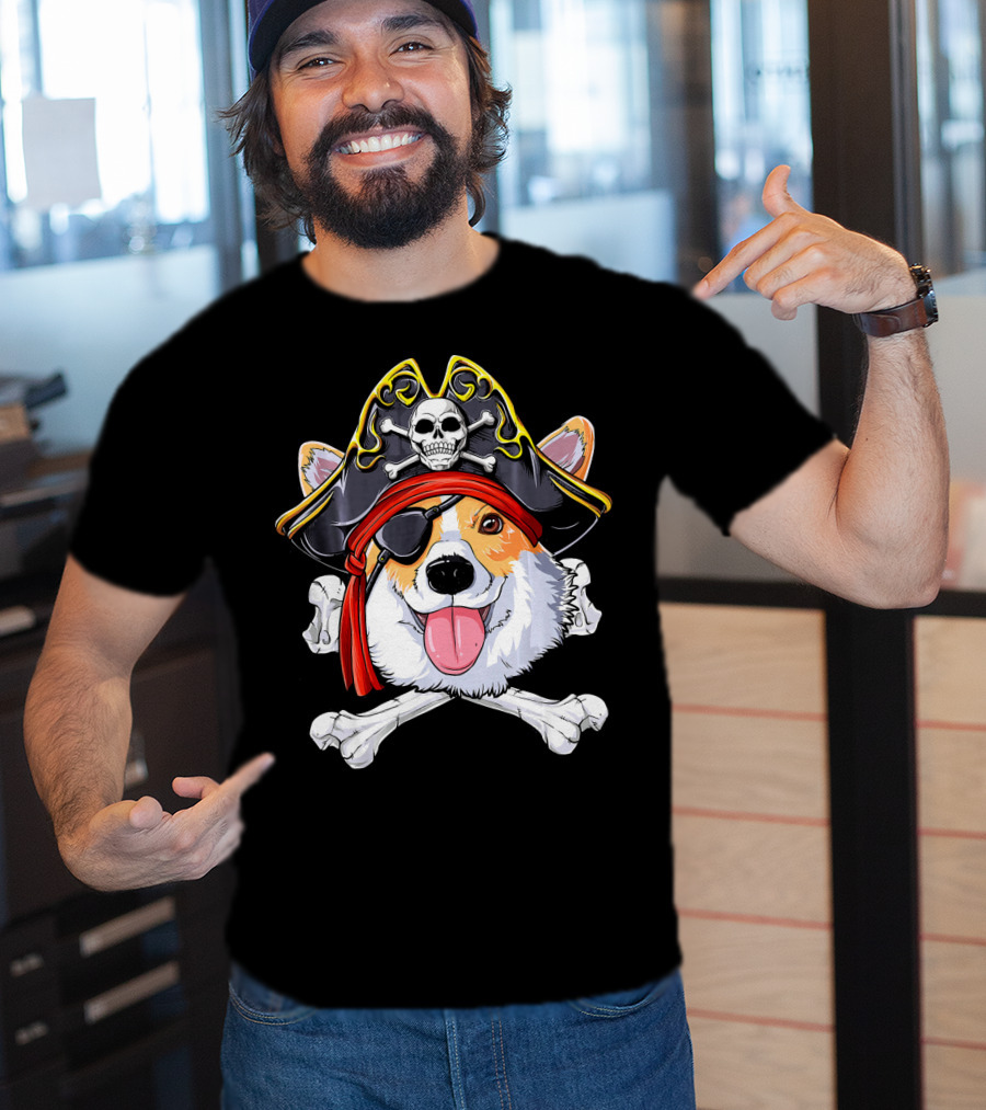 Corgi Pirate Skull And Crossbones Jolly Roger Flag T-Shirt