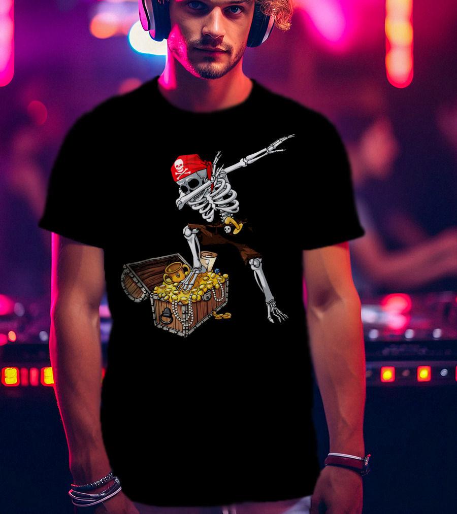 Dabbing Pirate Skeleton With Treasure Chest And Red Skull Bandana T-Shirt
