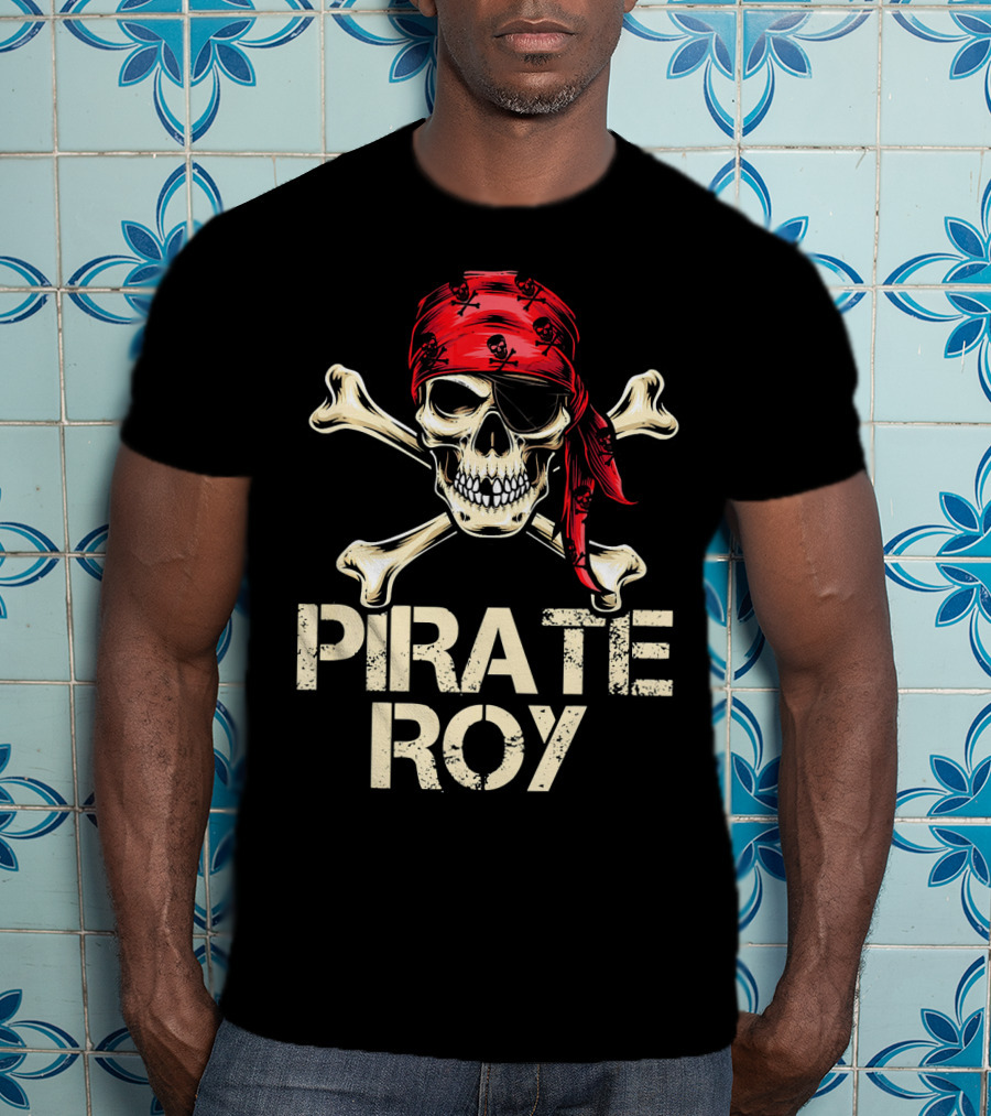 PIRATE ROY Skull Crossbones Red Bandana Vintage Funny Birthday T-Shirt