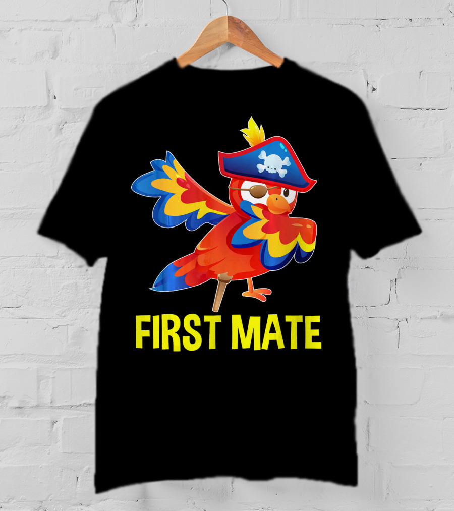 First Mate Parrot With Pirate Hat And Patch T-Shirt