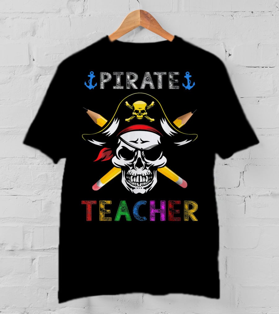 Pirate Teacher Skull With Crossed Pencils And Anchors T-Shirt