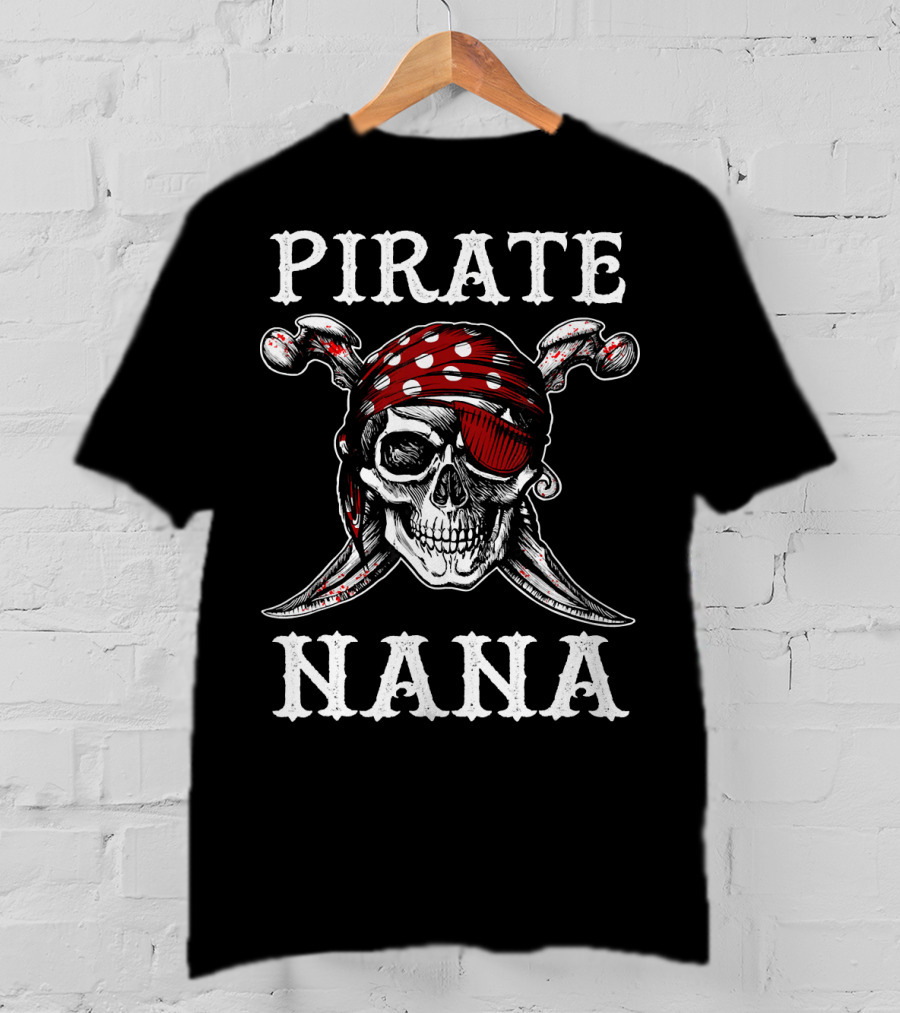 Pirate Nana Halloween Skull Red Bandana Eyepatch T-Shirt