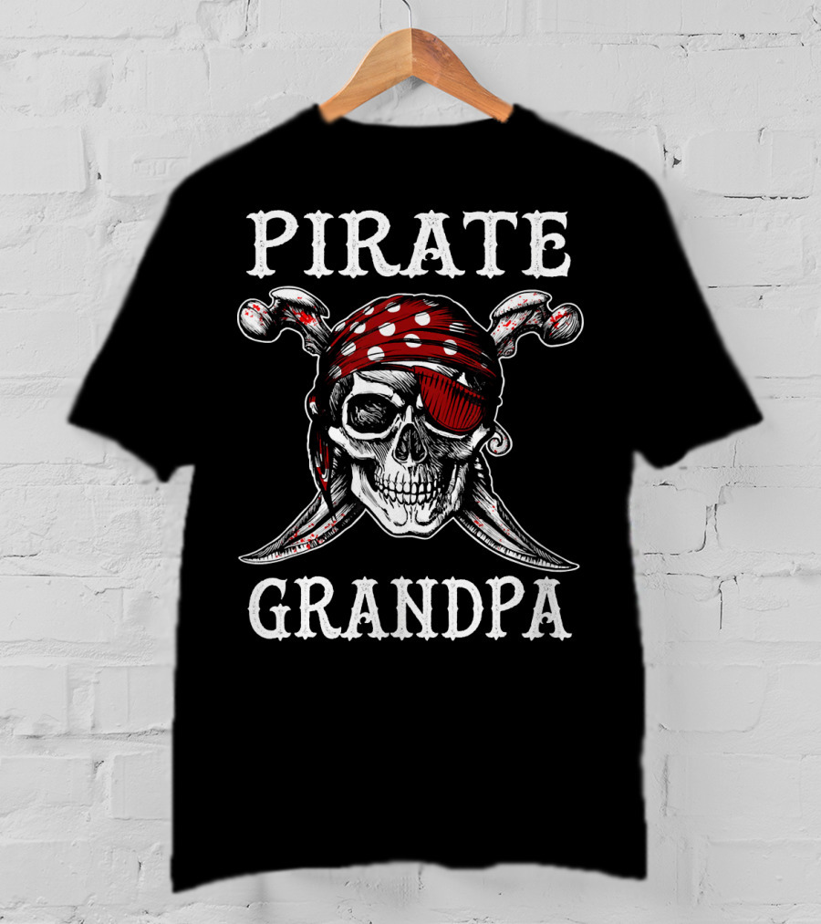 Pirate Grandpa Skull Halloween Eyepatch Bandana Crossed Sabers T-Shirt