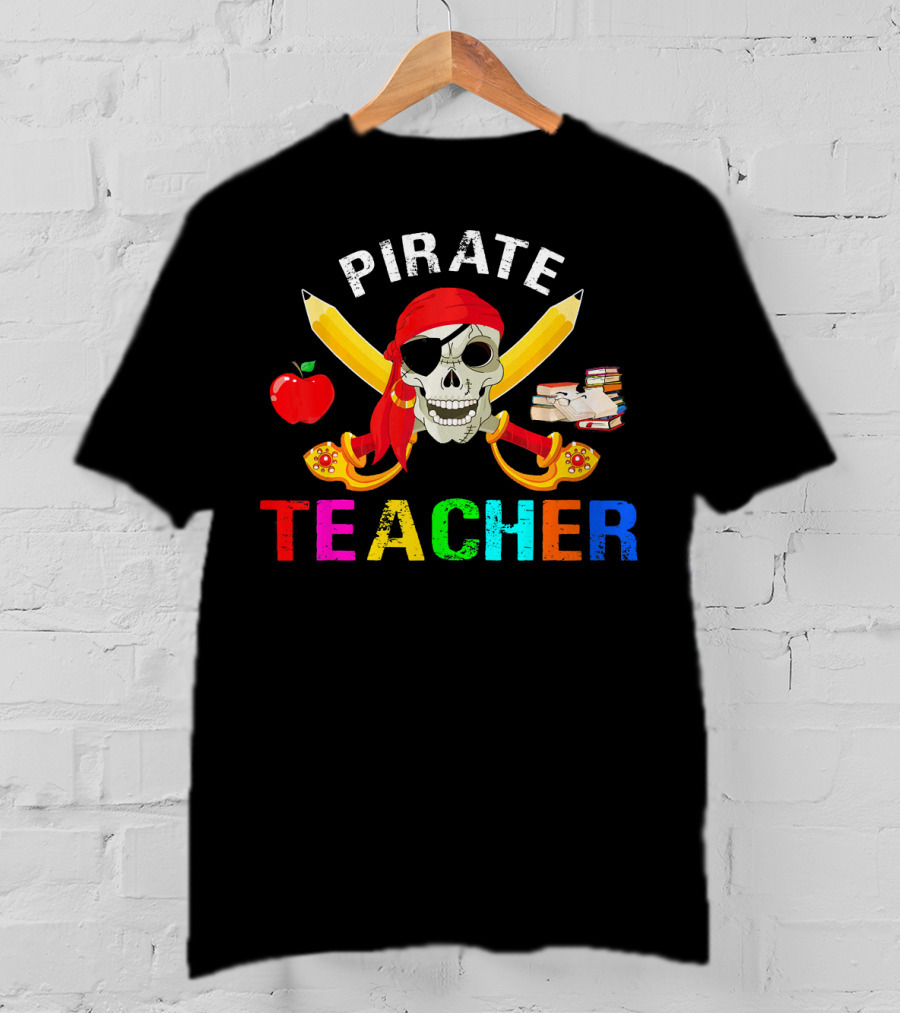 Pirate Teacher Skull Apple Books Halloween T-Shirt