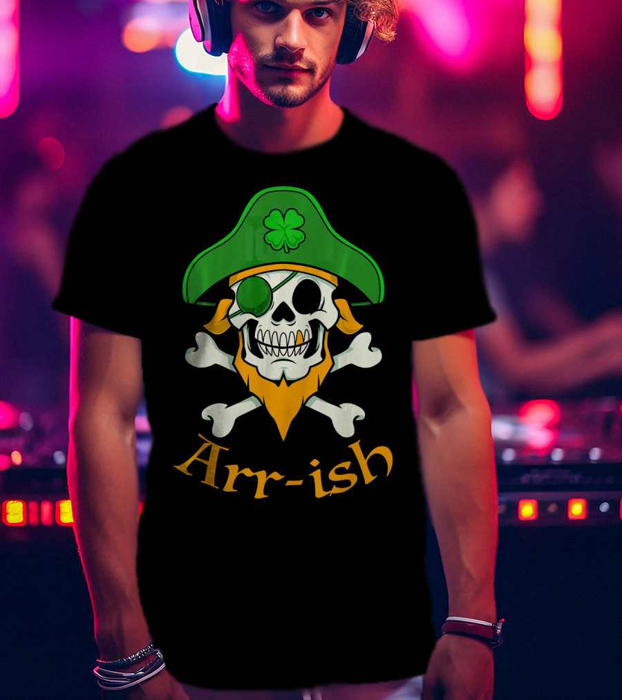 Arr-ish Pirate Skull With Shamrock Hat For St Patrick's Day T-Shirt