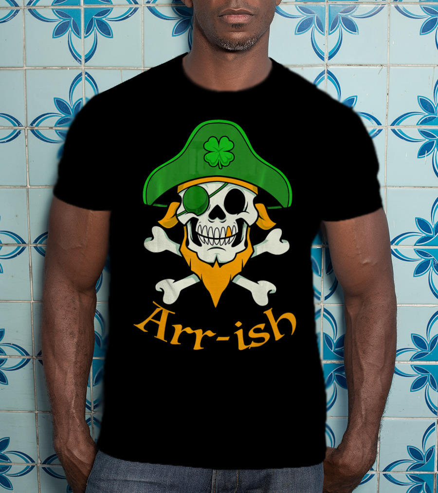 Arr-ish Pirate Skull With Shamrock Hat For St Patrick's Day T-Shirt