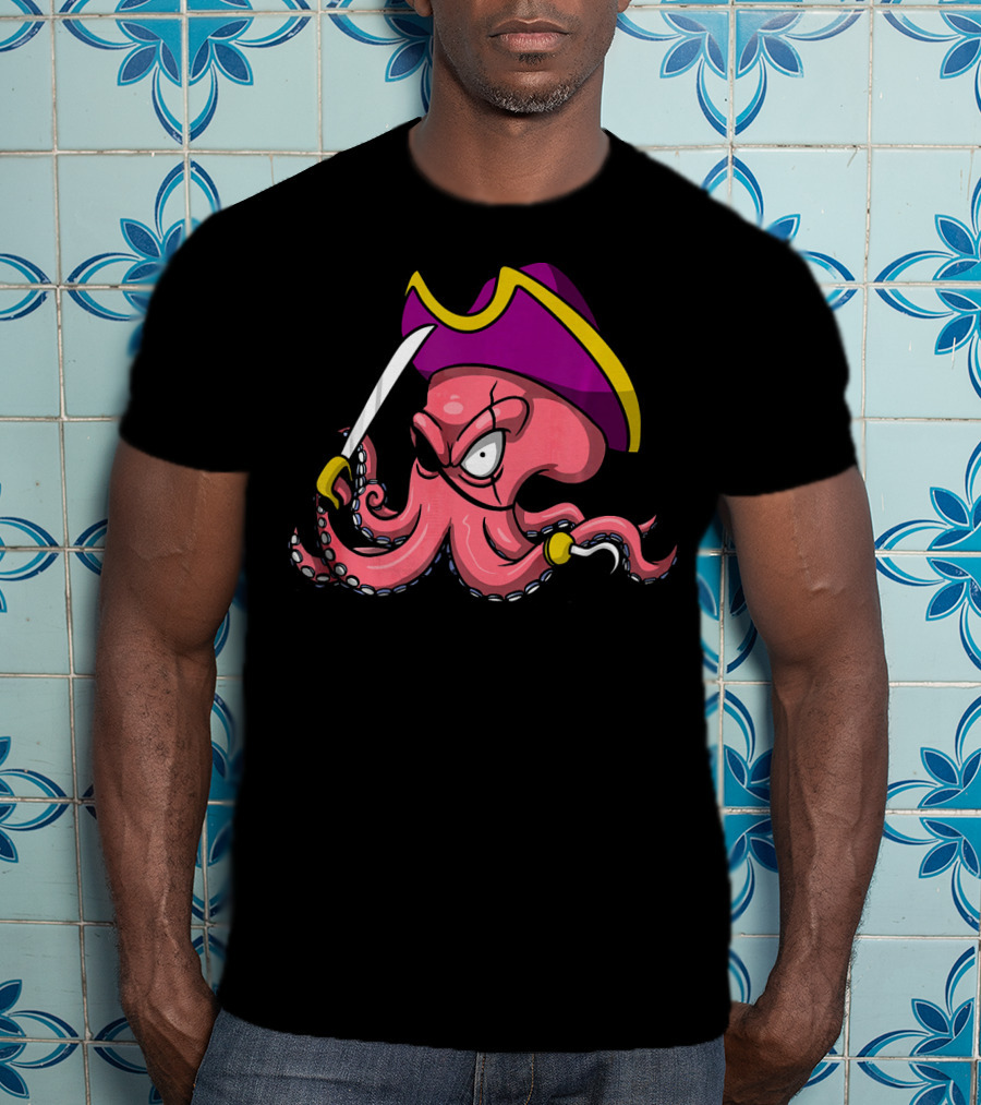 Octopus Pirate Captain With Cutlass And Buccaneer Hat T-Shirt