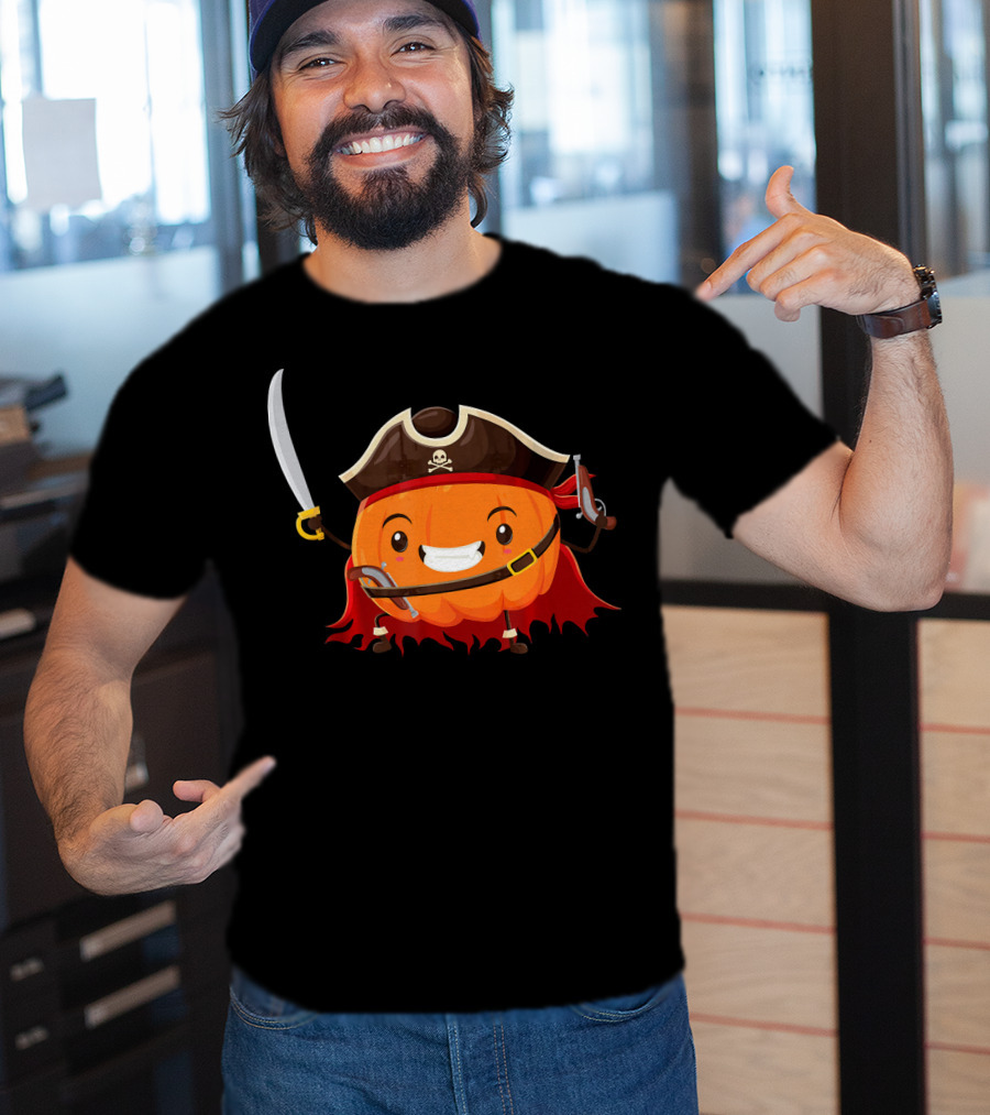 Pirate Pumpkin Halloween Costume Party With Sword And Pirate Hat T-Shirt