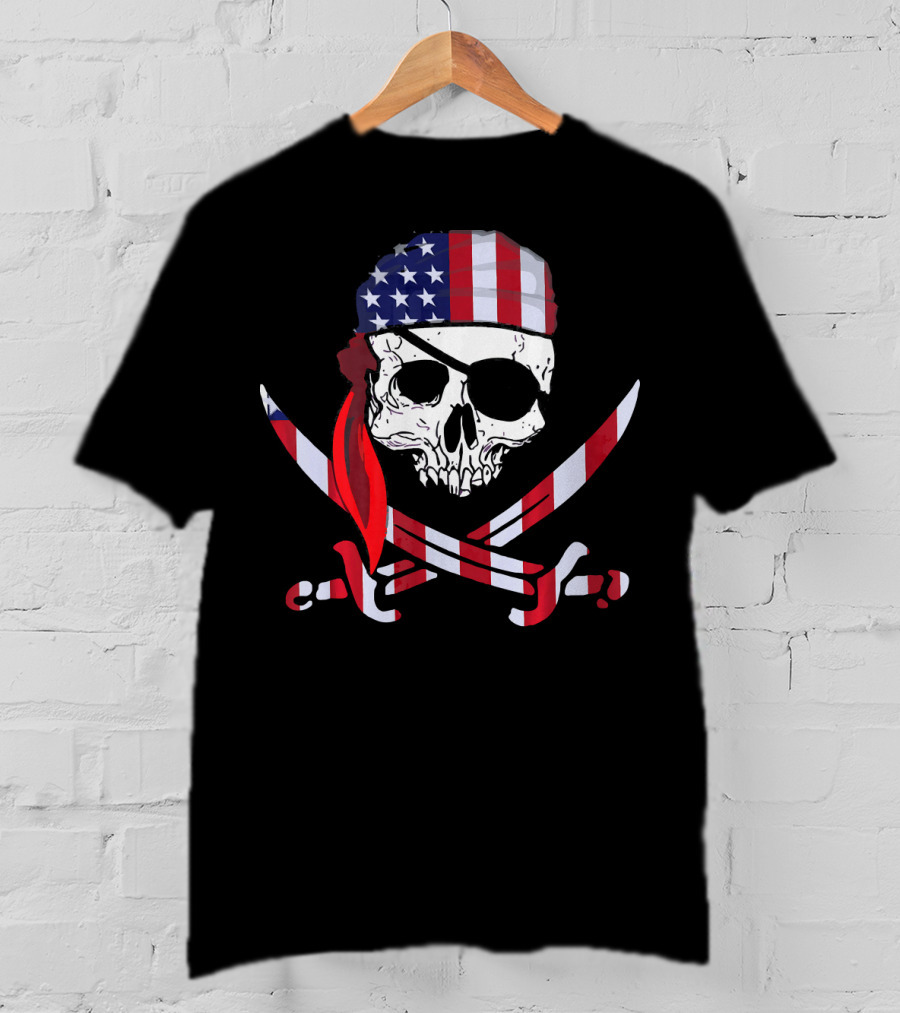 Cool Skull American Flag Pirate Patriotic T-Shirt