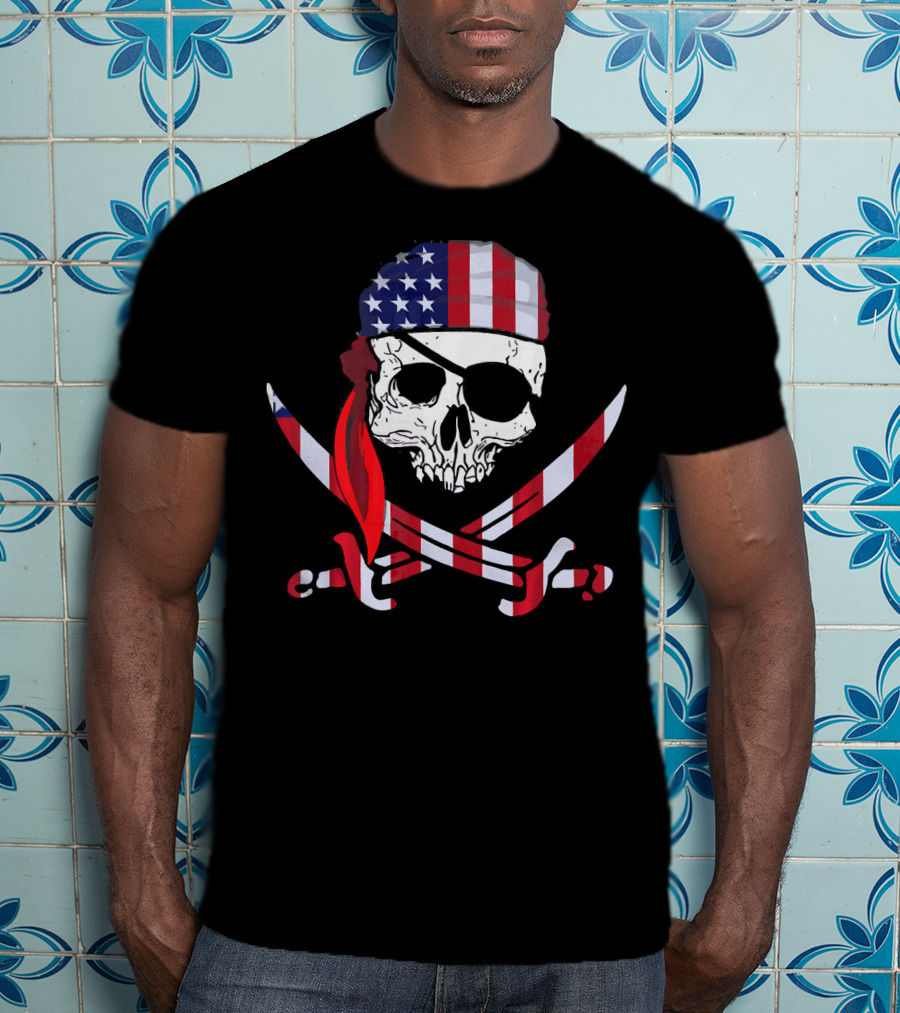 Cool Skull American Flag Pirate Patriotic T-Shirt