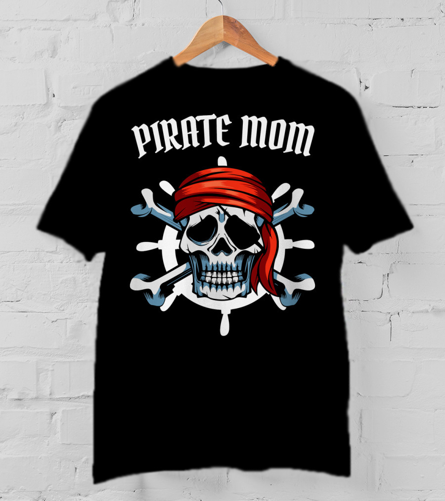 PIRATE MOM Skull Head Crossbones Red Bandana T-Shirt