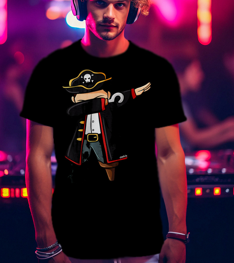 Dabbing Pirate Skull Hat Hook Arm Funny Pirates Dab T-Shirt