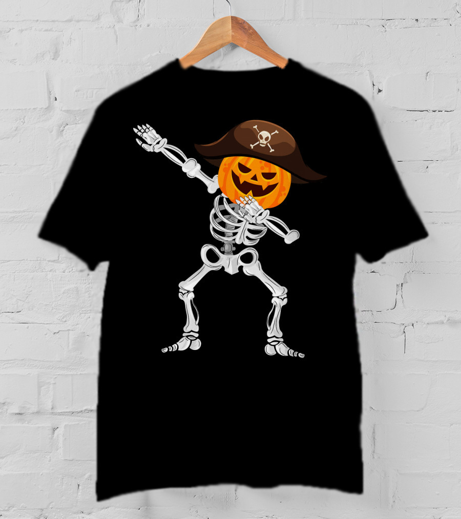 Skeleton Dabbing Pirate Pumpkin Halloween T-Shirt
