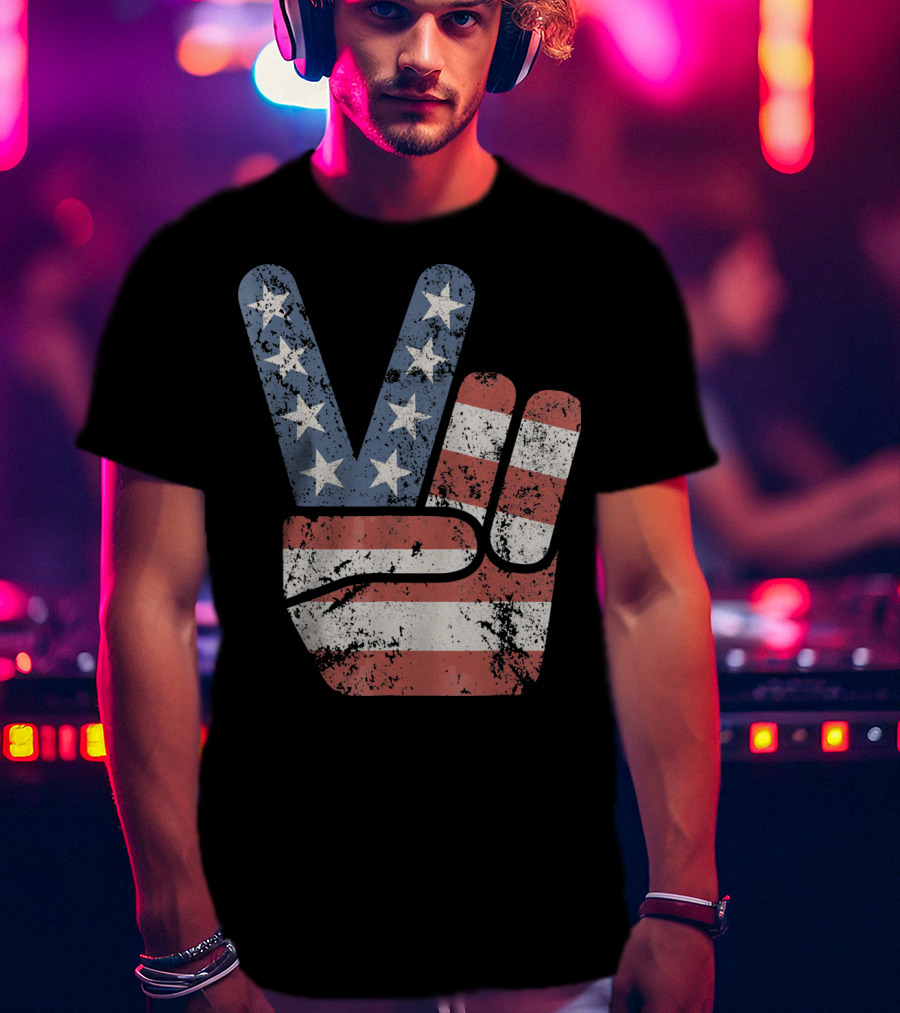 USA Big Peace Hand Sign American Flag T-Shirt