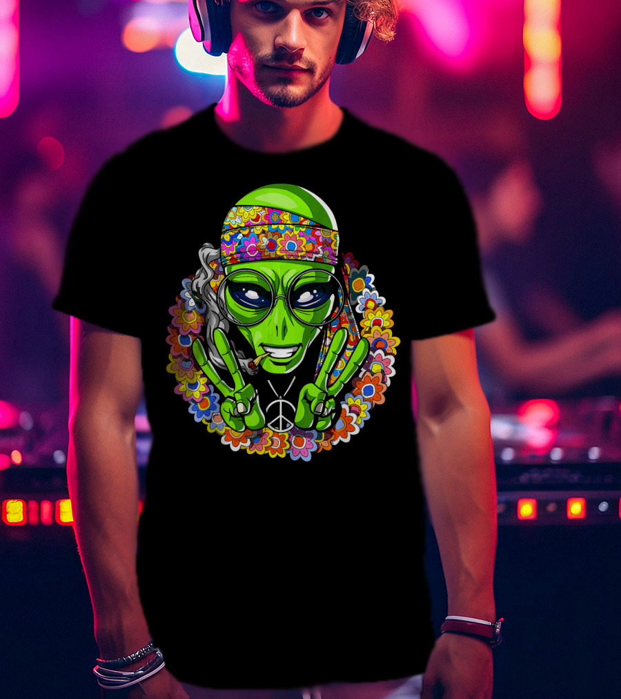 Hippie Alien Peace Sign Psychedelic Flowers Smoking Groovy T-Shirt