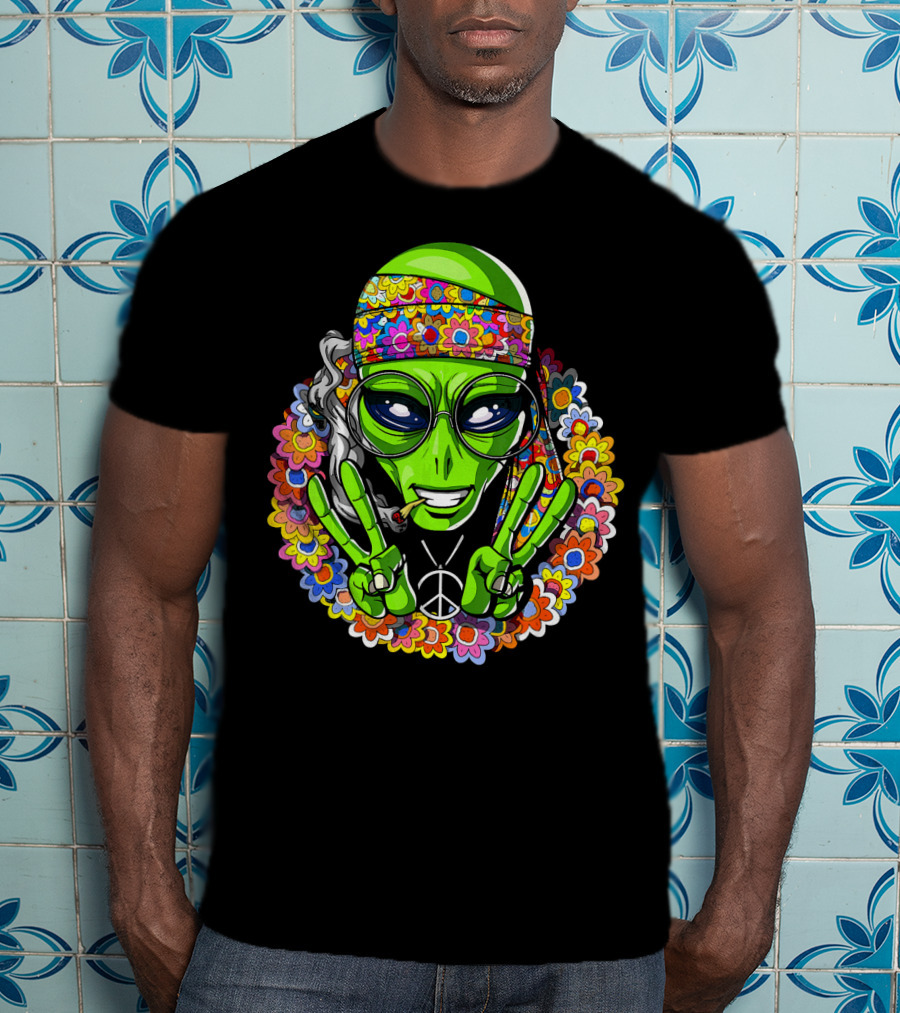 Hippie Alien Peace Sign Psychedelic Flowers Smoking Groovy T-Shirt