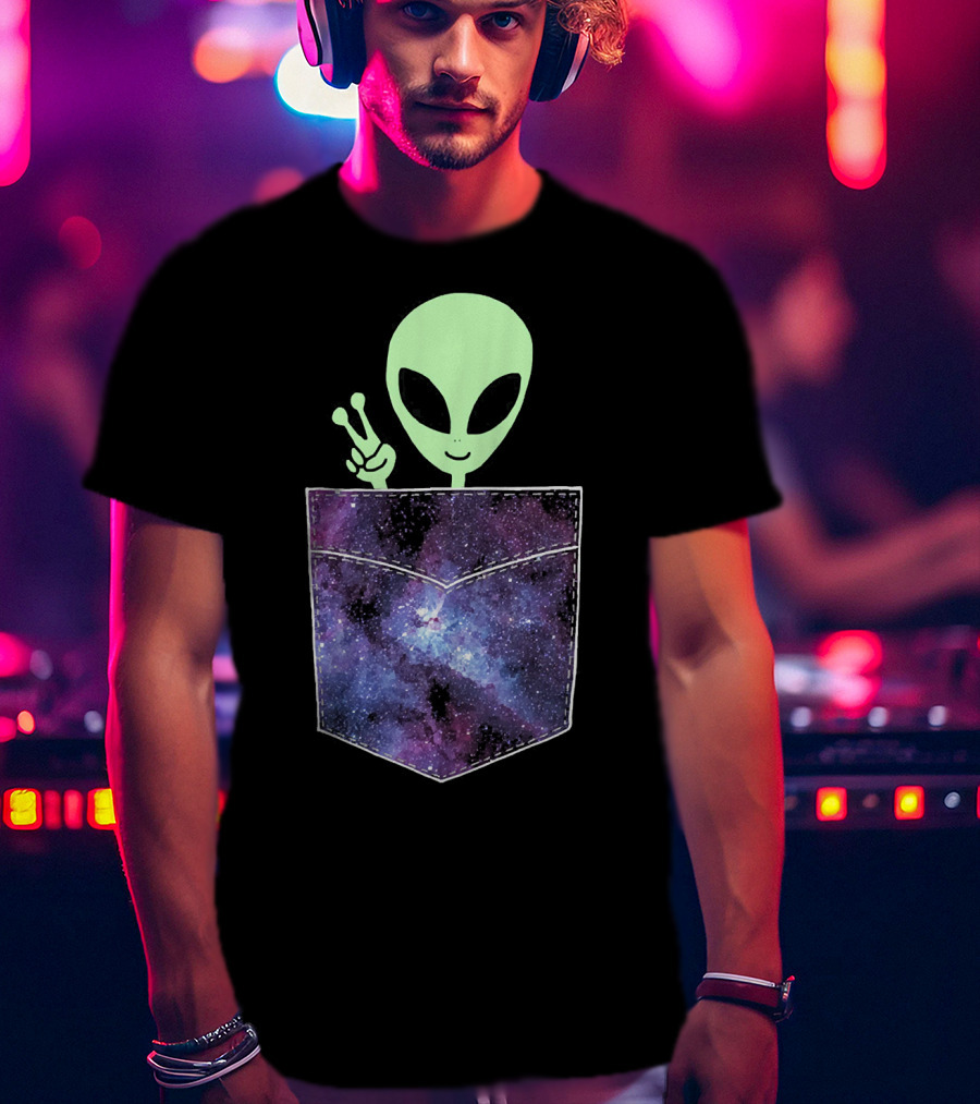 Alien Peace Sign Galaxy Pocket UFO Cos T-Shirt
