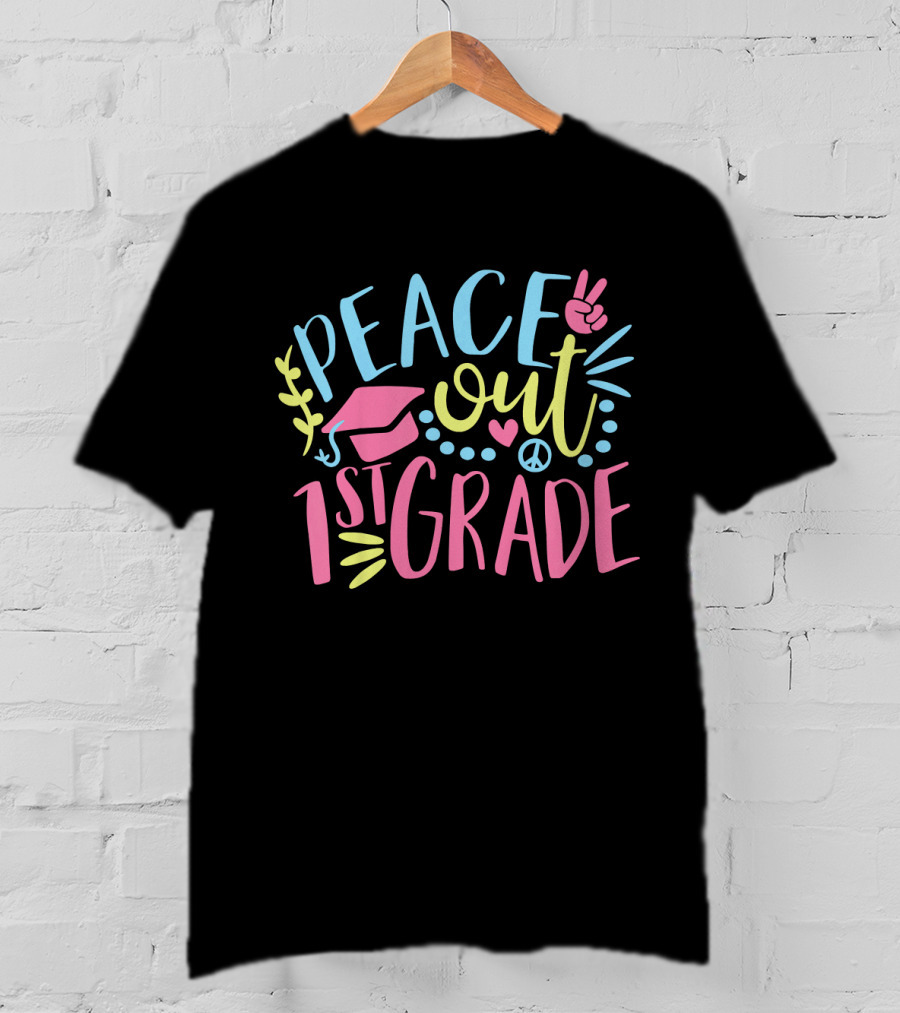 Peace Out 1st Grade Rainbow Heart Peace Sign Graduation T-Shirt