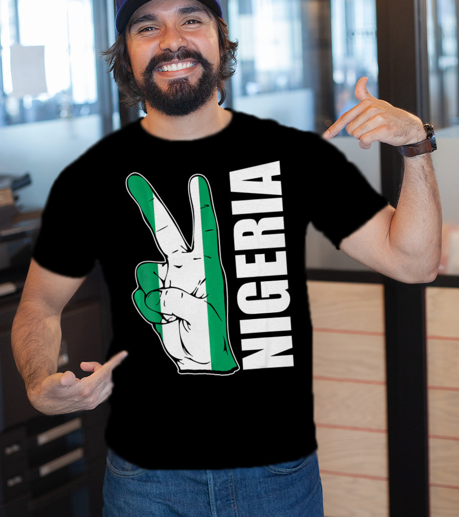 Nigerian Pride Peace Gesture With Nigeria Flag Colors And Nigeria Text T-Shirt