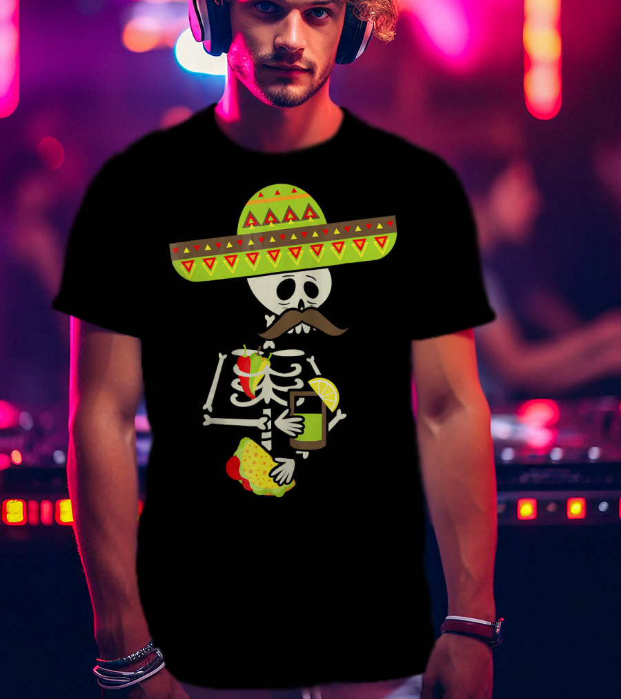 Mexican Skeleton Sombrero Holding Tequila Chili Tacos T-Shirt