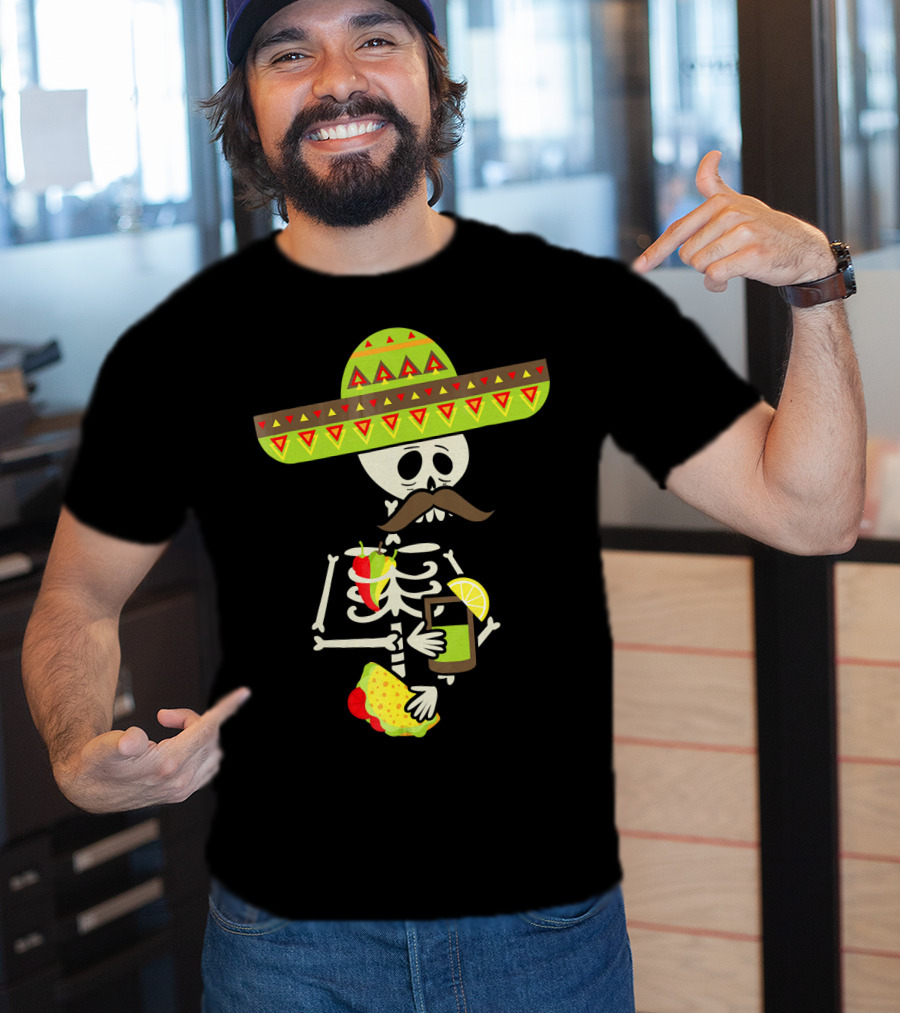 Mexican Skeleton Sombrero Holding Tequila Chili Tacos T-Shirt