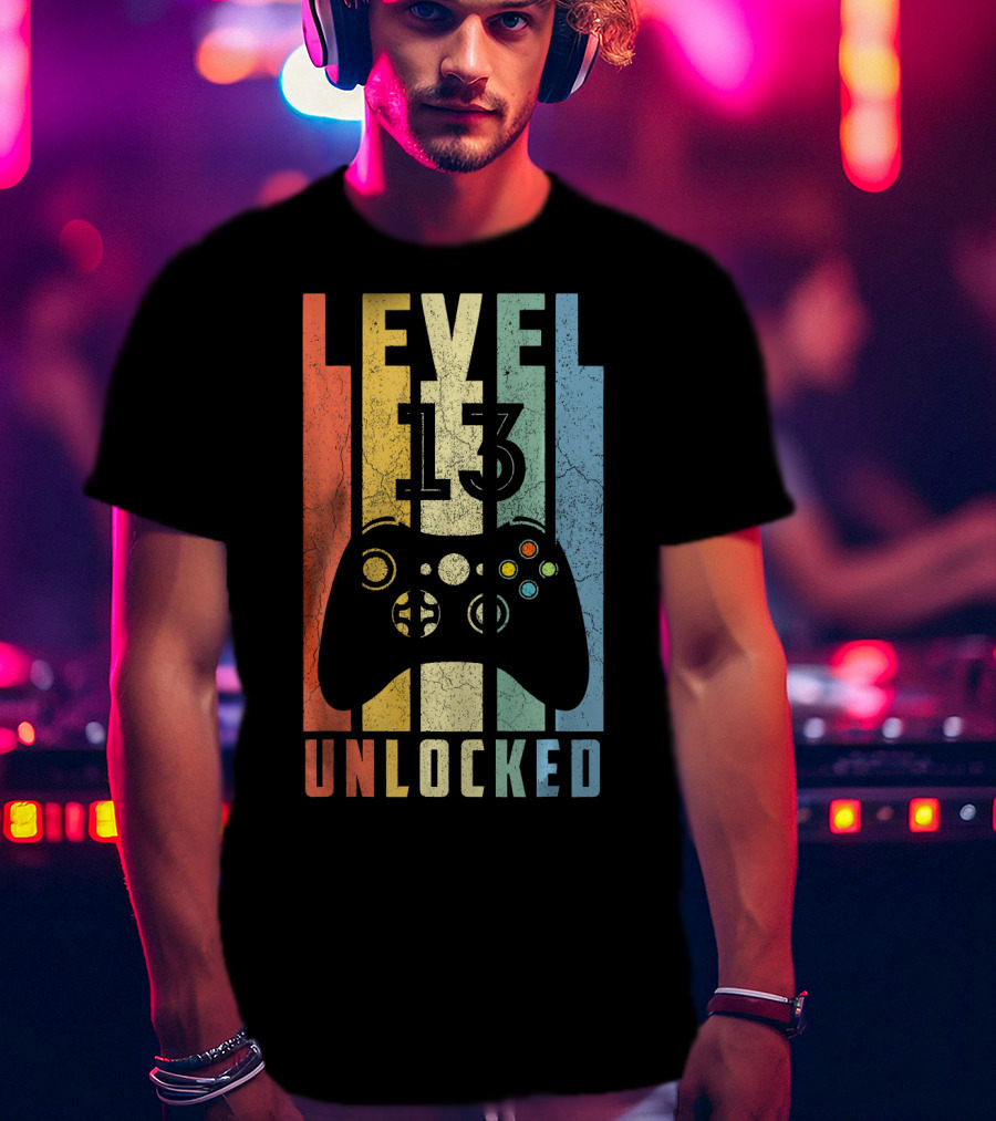 Level 13 Unlocked Video Game Controller Vintage T-Shirt