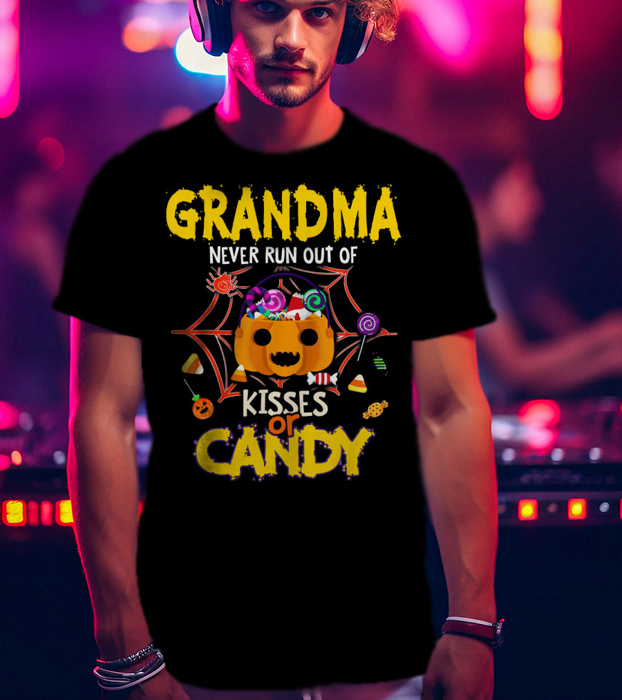 Grandma Never Run Out Of Kisses Or Candy Halloween Pumpkin Spiderweb Treats T-Shirt
