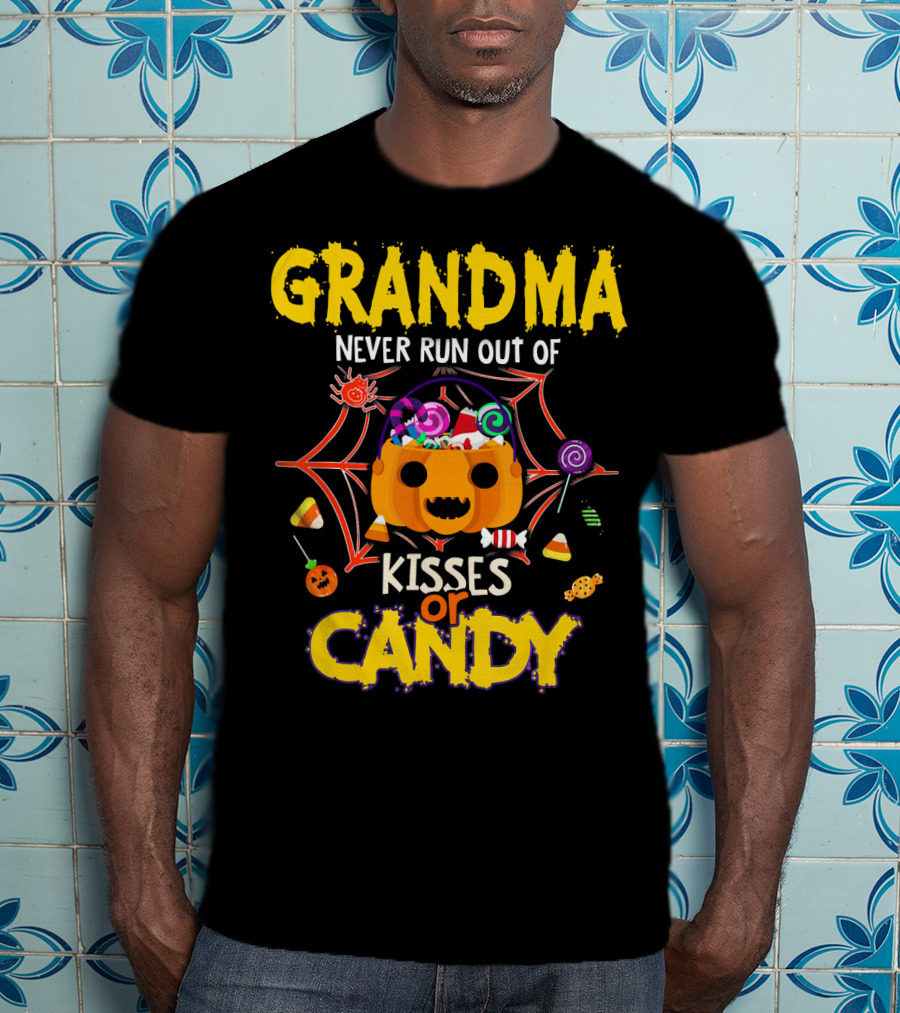 Grandma Never Run Out Of Kisses Or Candy Halloween Pumpkin Spiderweb Treats T-Shirt