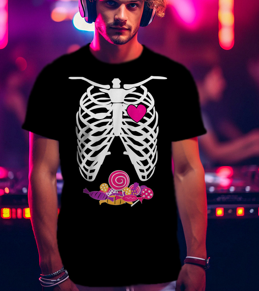 Halloween XRay Skeleton Rib Cage Heart Candy T-Shirt