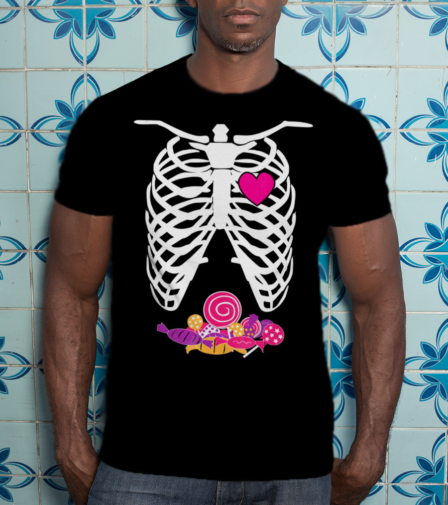 Halloween XRay Skeleton Rib Cage Heart Candy T-Shirt