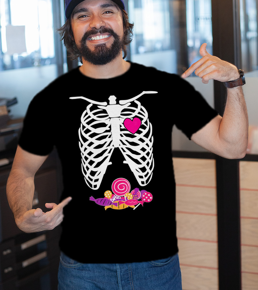 Halloween XRay Skeleton Rib Cage Heart Candy T-Shirt