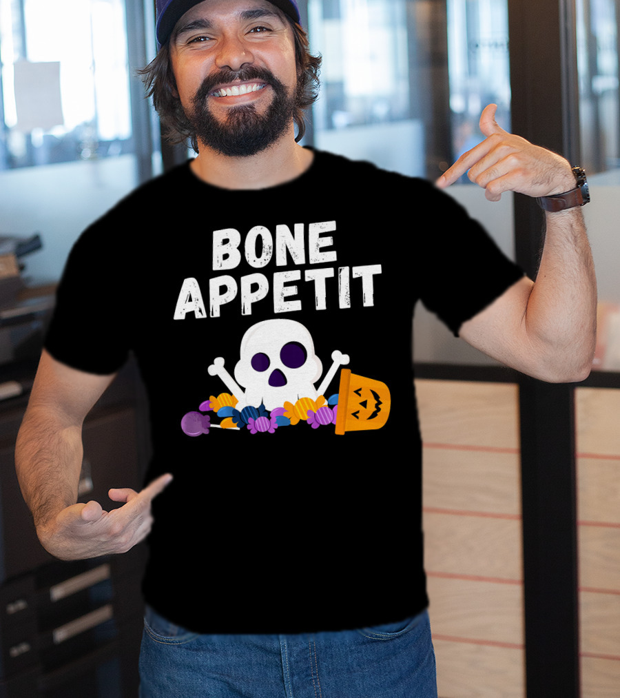Bone Appetit Funny Skull Halloween Candy Pumpkin Chef Pun T-Shirt
