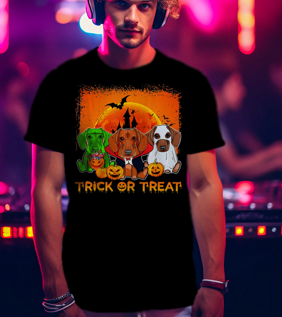 Halloween Dachshund Trio Trick Or Treat With Pumpkins And Moon Background T-Shirt