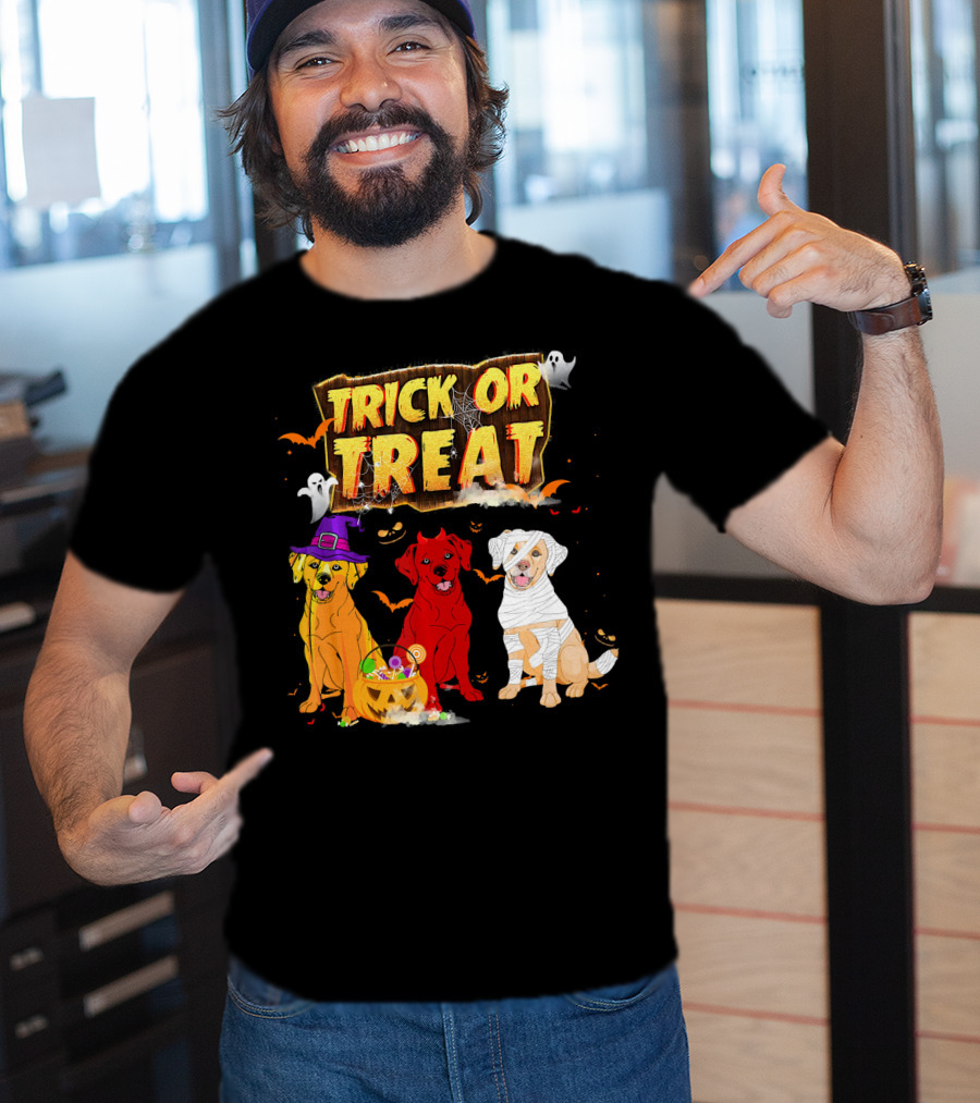 Trick Or Treat Three Labrador Retrievers Halloween Pumpkin Candy Ghosts T-Shirt