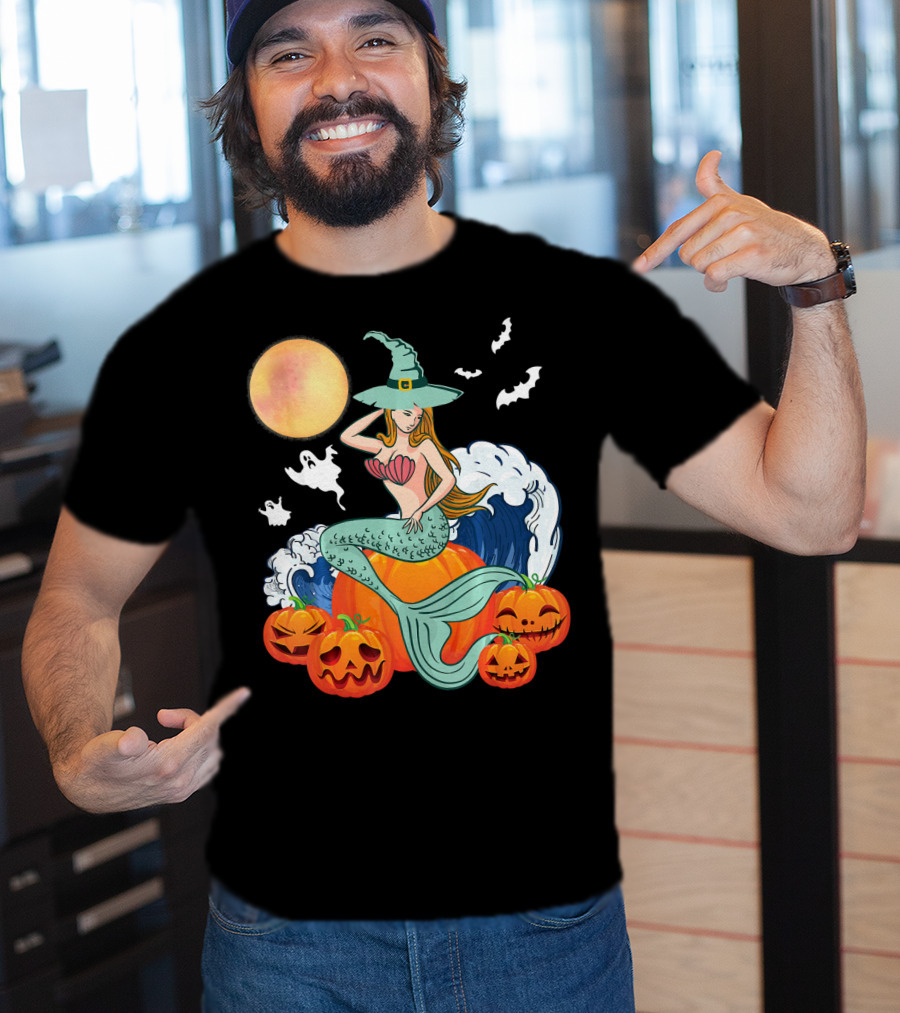 Scary Moon Pumpkin Ghosts Mermaid Witch With Jack-O'-Lanterns And Bats T-Shirt