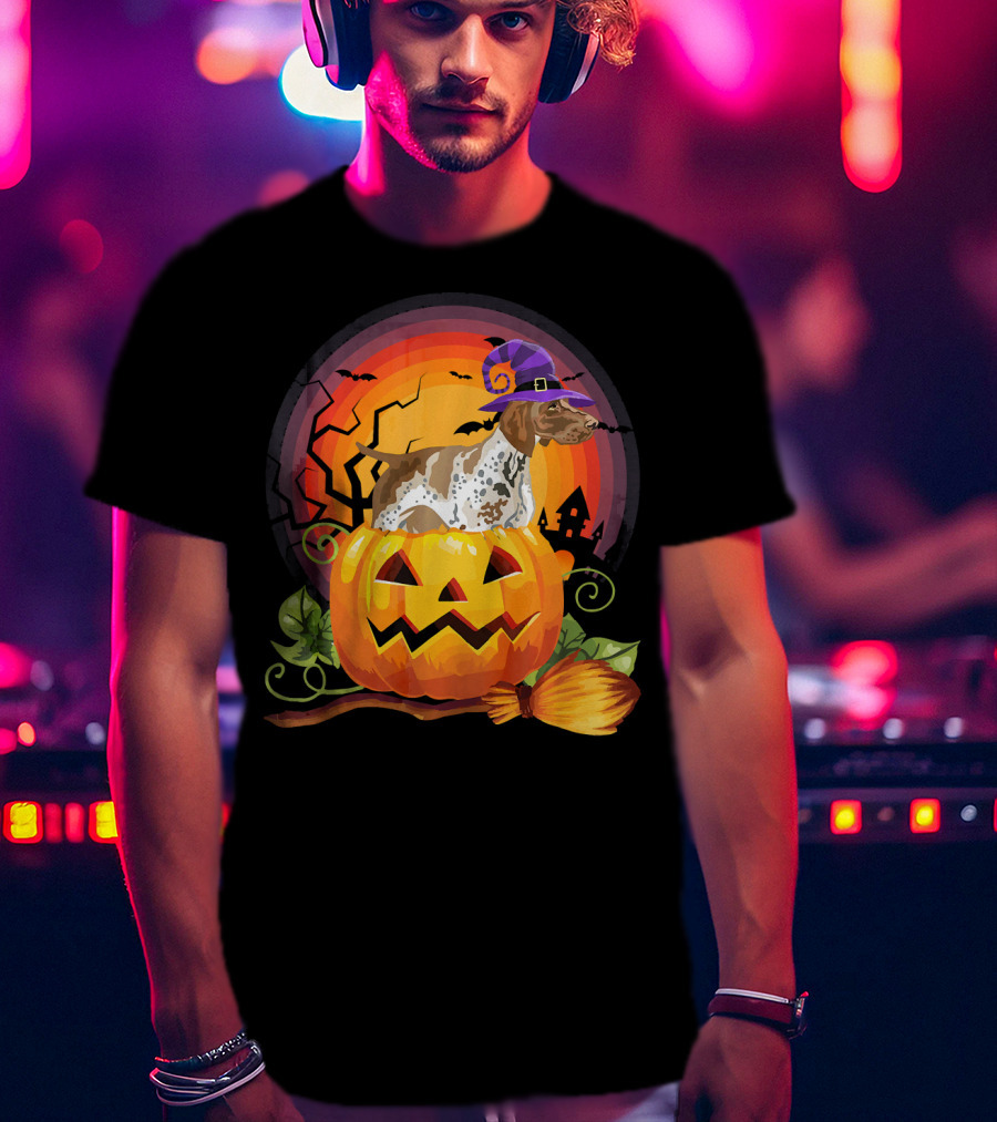 German Shorthaired Pointer Halloween Pumpkin Witch Hat Broomstick T-Shirt