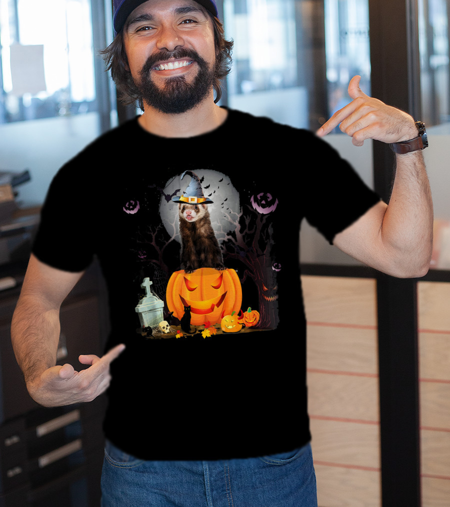 Funny Halloween Ferret With Pumpkin And Witch Hat T-Shirt