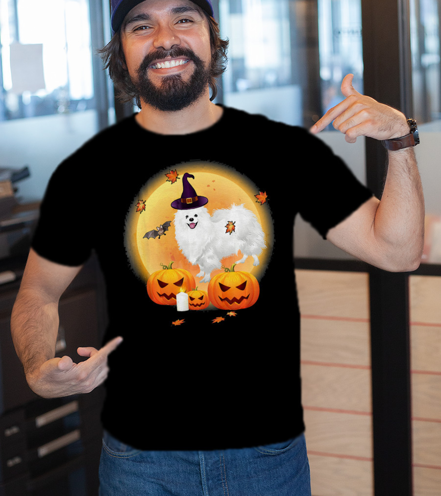 Halloween American Eskimo Dog With Pumpkins And Witch Hat T-Shirt