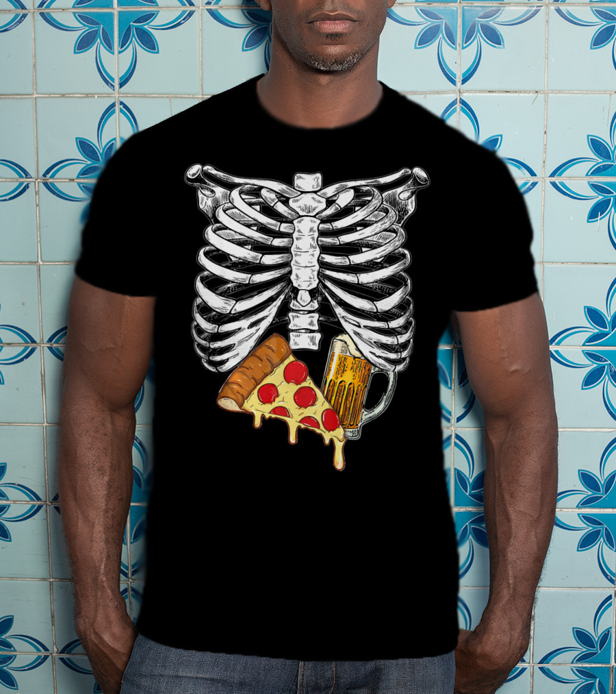 Skeleton Pregnancy Halloween Pizza And Beer Mug T-Shirt