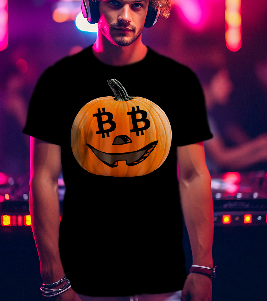 Bitcoin Pumpkin Halloween Costume Crypt T-Shirt