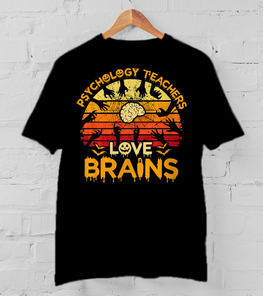 PSYCHOLOGY Teachers Love Brains Halloween Themed Retro T-Shirt
