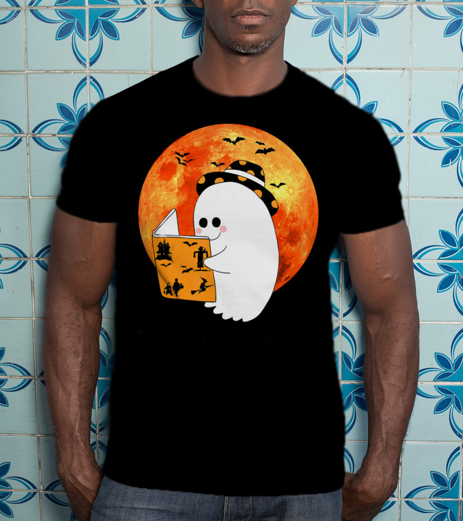 Halloween Ghost Reading Boo Books With Orange Moon And Bats T-Shirt