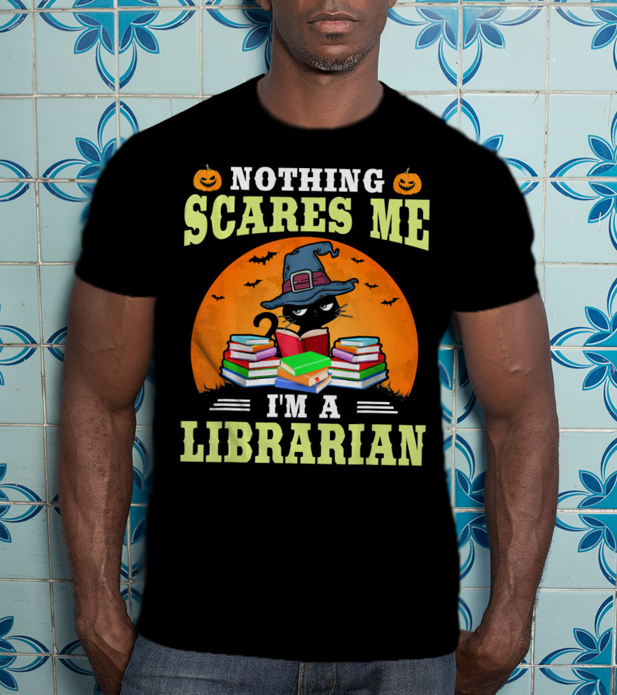 Nothing Scares Me I'm A Librarian Halloween Cat With Books And Witch Hat T-Shirt