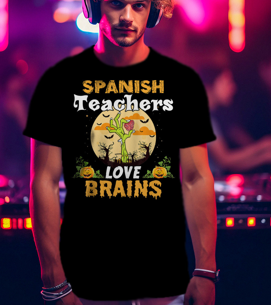 Spanish Teachers Love Brains Zombies Halloween Pumpkin Bats T-Shirt