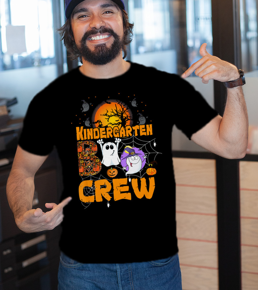 Kindergarten Boo Crew Halloween Teacher Ghosts Pumpkin Moon T-Shirt