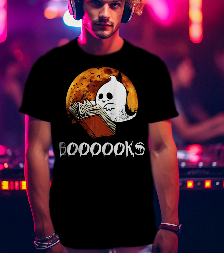 Booooooks Boo Reading Books Hall Ghost With Open Book And Moon Bats T-Shirt