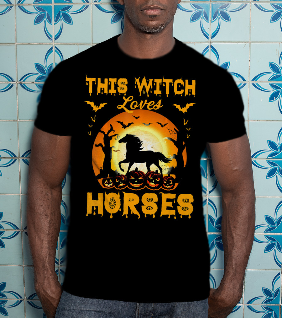 This Witch Loves Horses Halloween Moon And Pumpkins T-Shirt