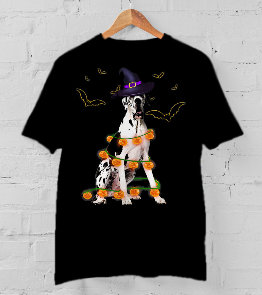 Halloween Great Dane Dog With Witch Hat And Pumpkin Lights Surrounded By Bats T-Shirt