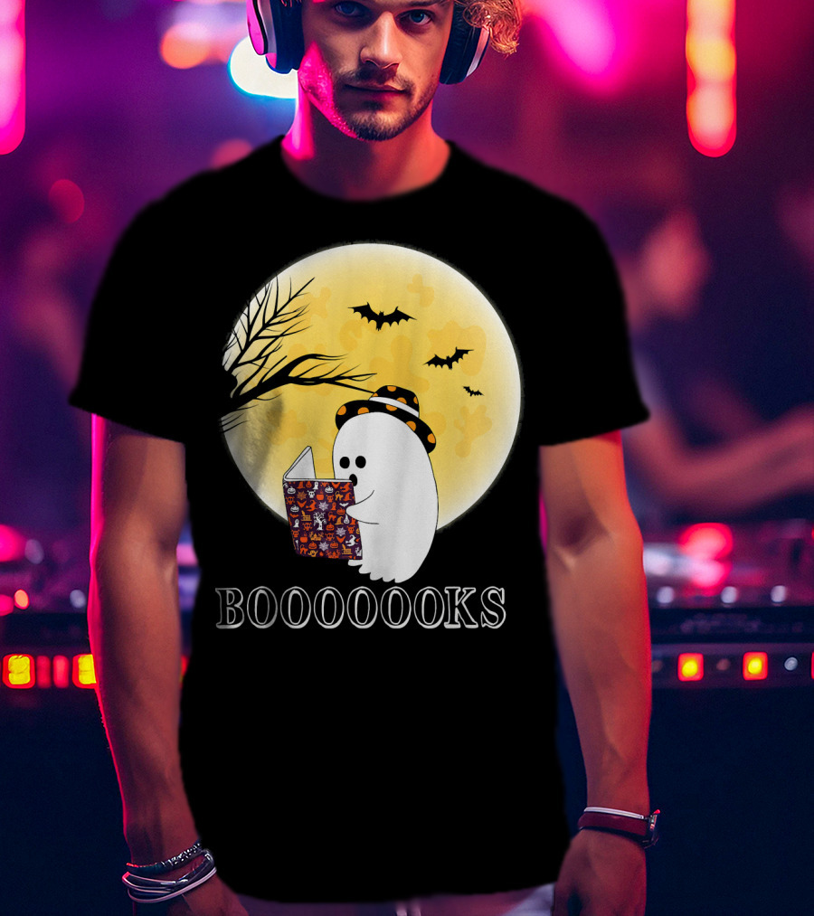 Booooooks Boo Ghost Reading Under The Full Moon Halloween T-Shirt